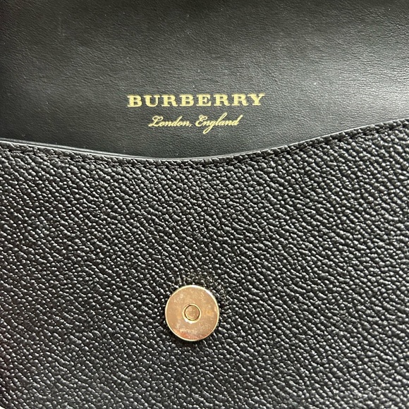 A beautiful small bag . In perfect condition. - Picture 4 of 6